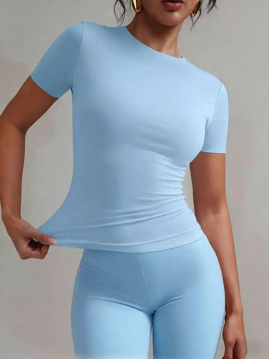 Women's White Short Sleeve Crew Neck Fitted Solid T-Shirt with Ruched Detail