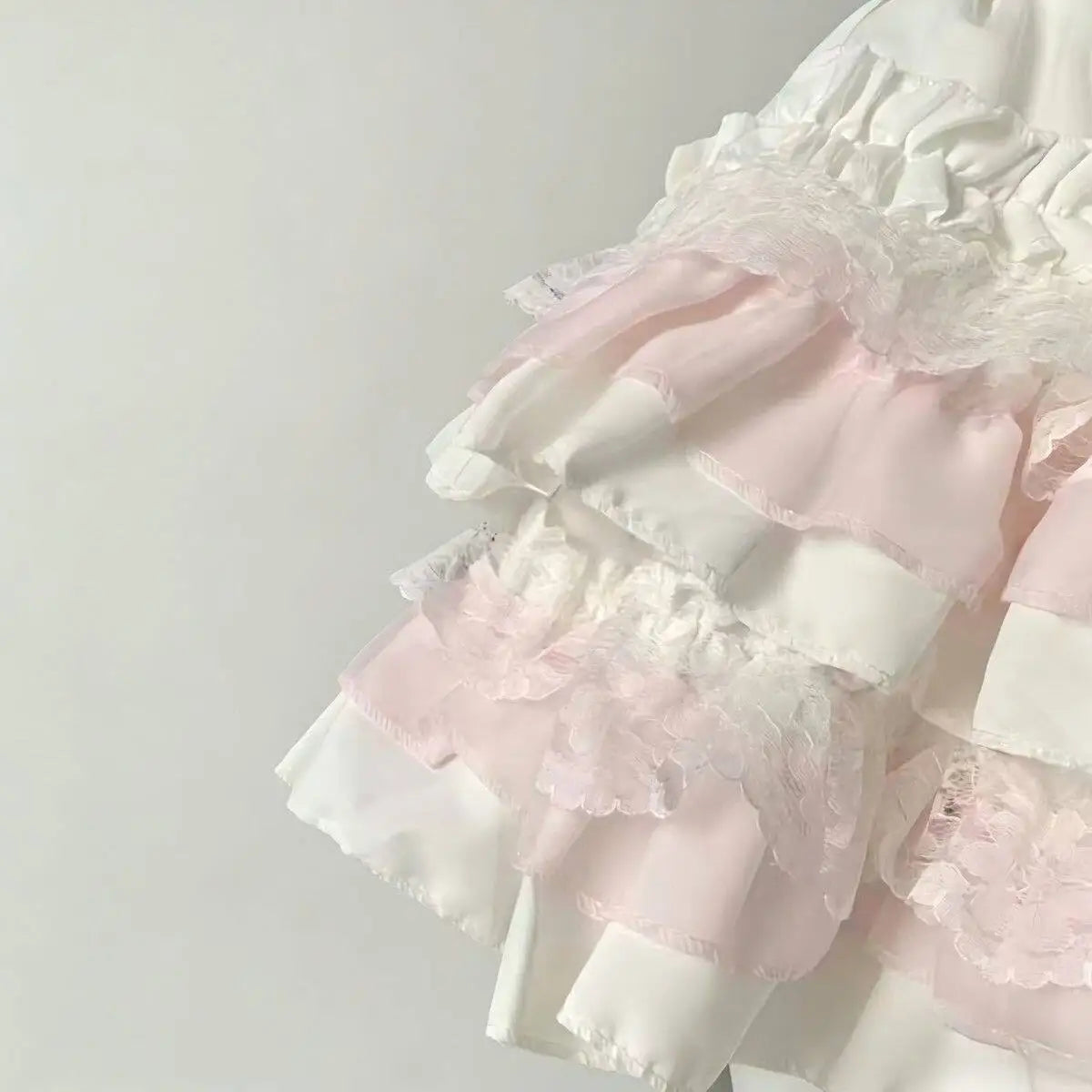 Lolita Tiered Ruffle Mini Skirt with Lace Trim Kawaii Cake Skirt Women Sweet Pink Skort Coquette Fairycore Soft Girls Cute Y2K